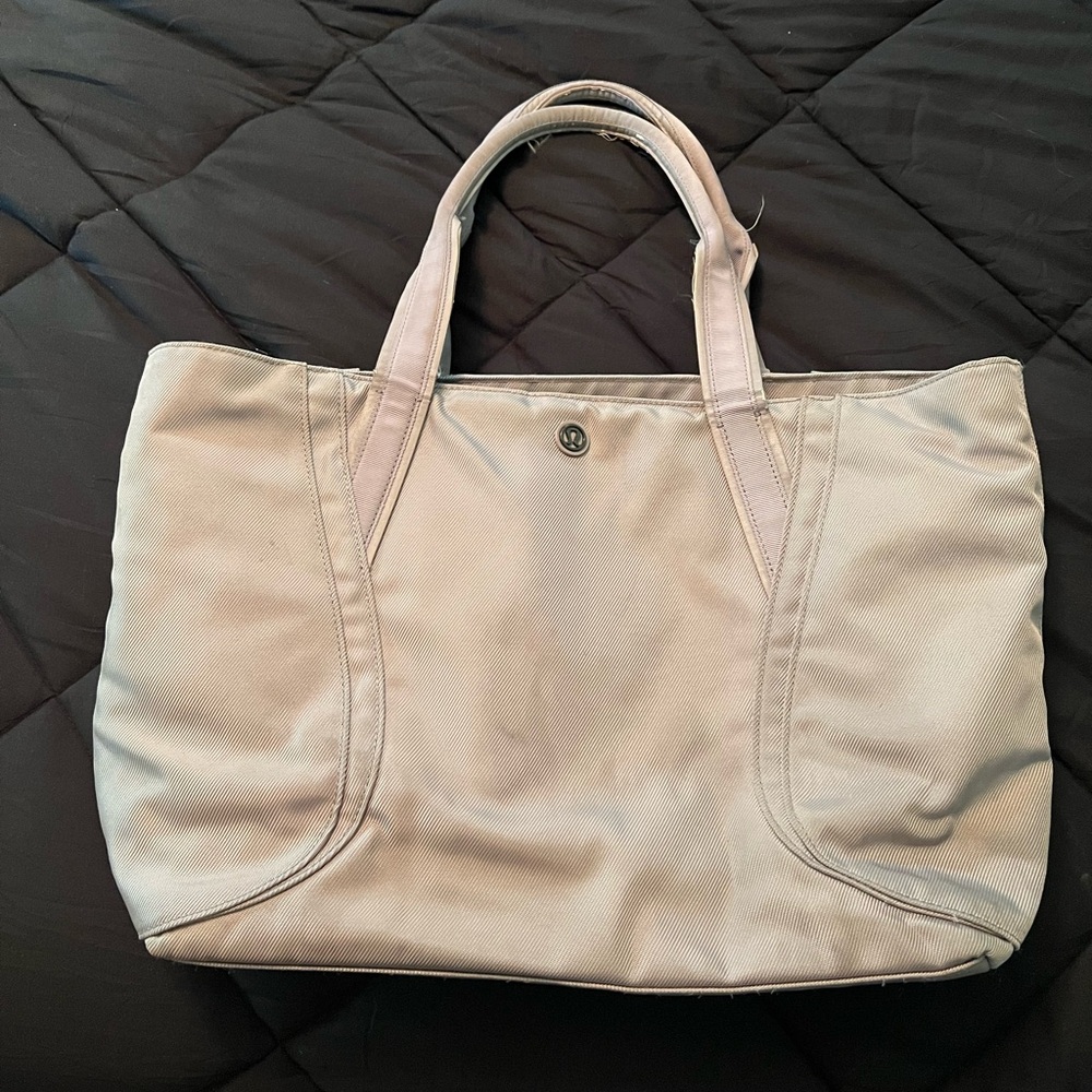 Lululemon Carry All Tote
